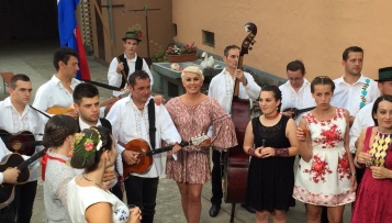 Colonia i Slavonia band snimili naslovnu pjesmu za seriju „Zlatni dvori“
