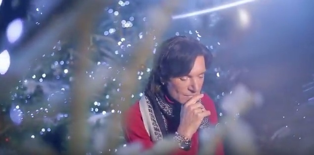 „Sretan Božić ljubavi“ – nova pjesma Jasmina Stavrosa dobila je i božićni video