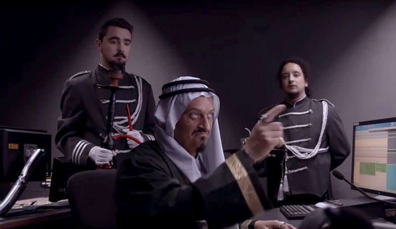 Zabranjeno pušenje u novom je video spotu za pjesmu "Kupi nas Ali" spojilo Sassju, Halida Bešlića, Amara Osima i jednog šeika iz Dubaija!