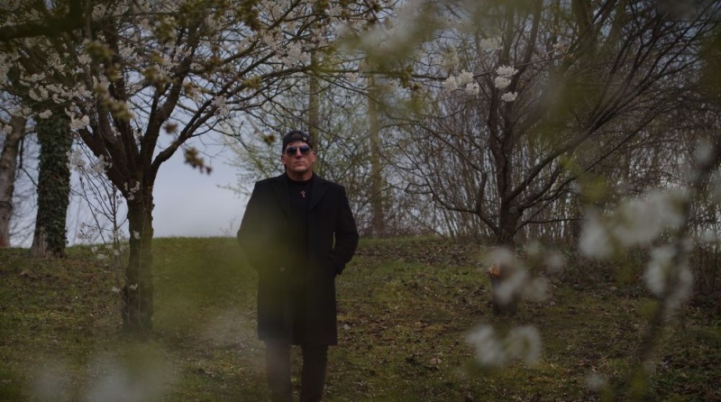 LUCAS predstavlja novi singl „Svejedno je“ i talijansku verziju „Tanto vale“