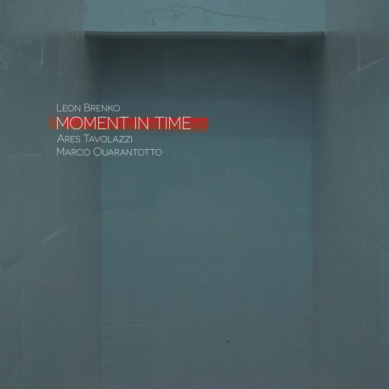 U prodaji je novi album Leona Brenka „Moment in Time“ !